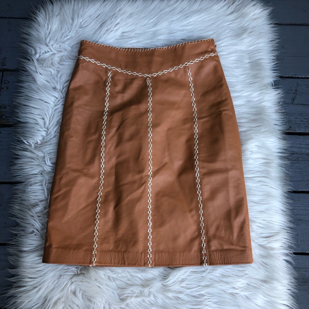 Vintage Gap Genuine Leather Tan Brown Contrast Crossed Stitch Mini Skirt size 0